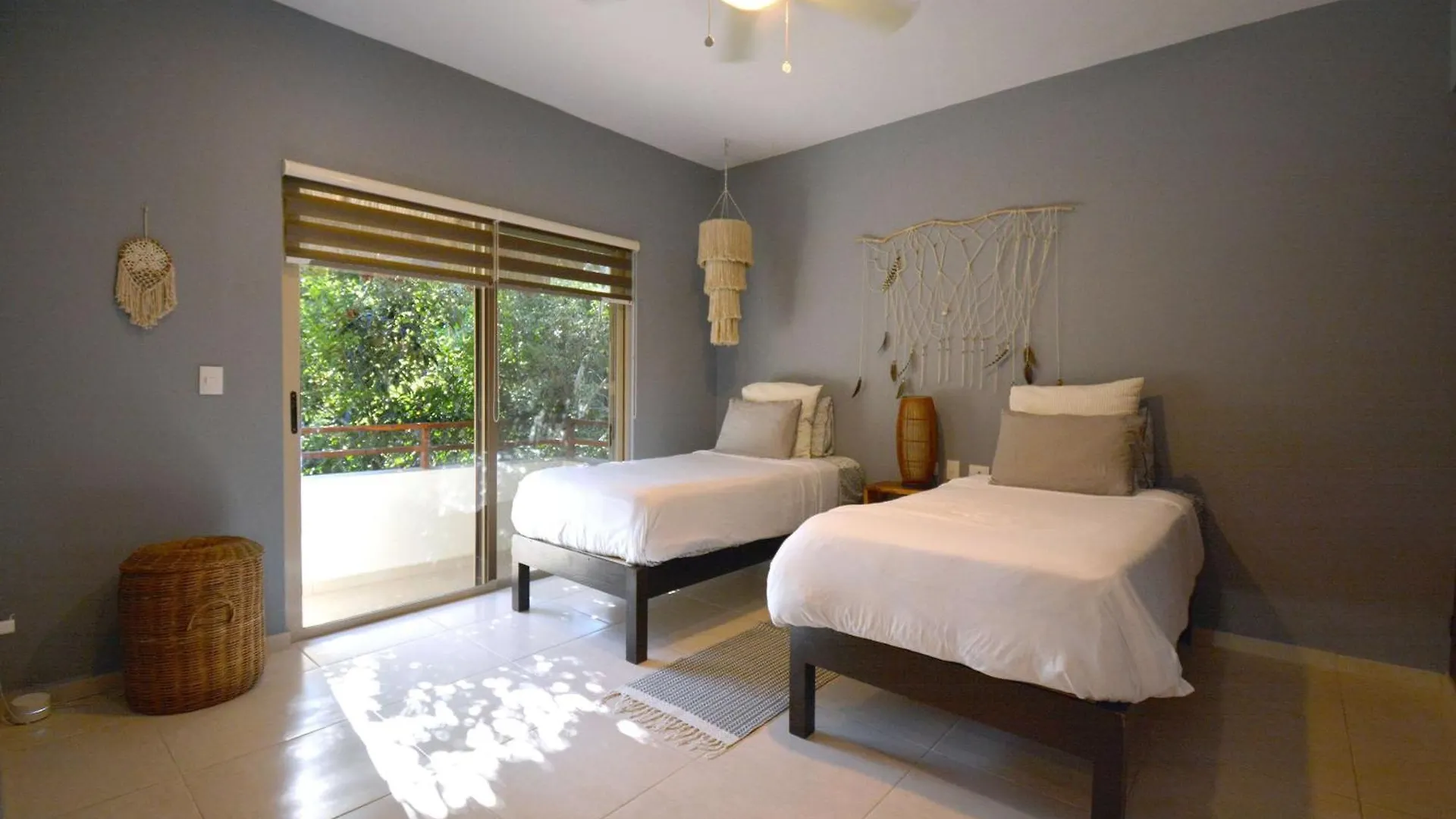 2Br 2Ba Penthouse With Private Rooftop Terrace Apartment